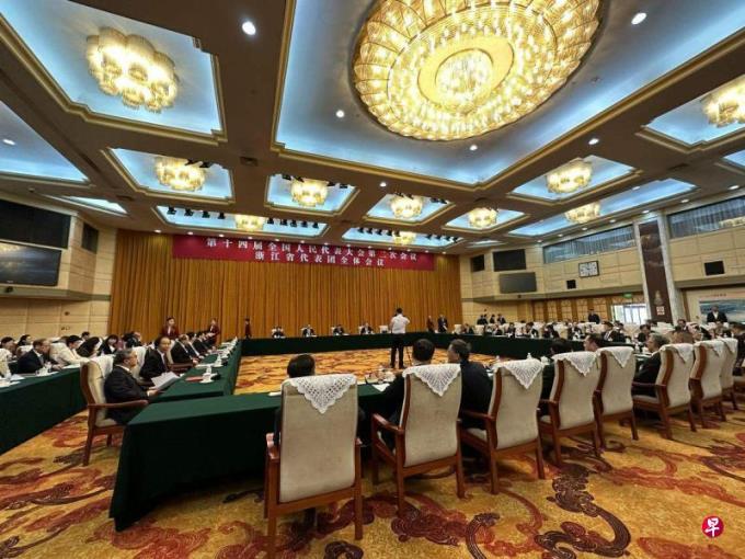 中共浙江省委书记发英雄帖 召天下英才聚集创新创业