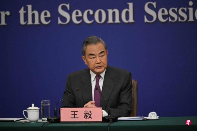 王毅:国际上谁支持纵容台独必将引火烧身