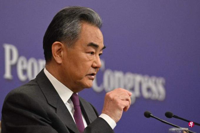 王毅:若人工智能也搞小院高墙将犯下新历史错误