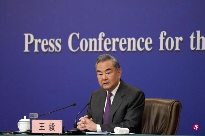 王毅吁域外某些国家勿成为南中国海肇事方