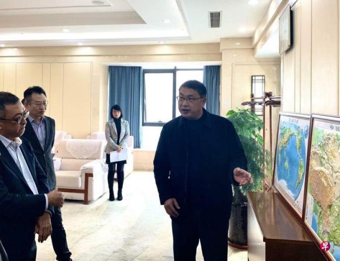 重庆机构改革    中新局并入市商务委