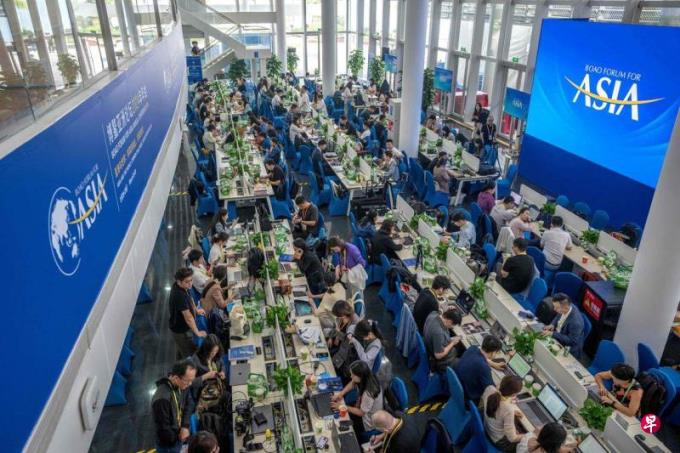 中国央行行长:中国正在制定金融稳定法