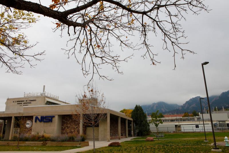 位于科罗拉多州博尔德的美国商务部国家标准与技术研究院,摄于2012年。