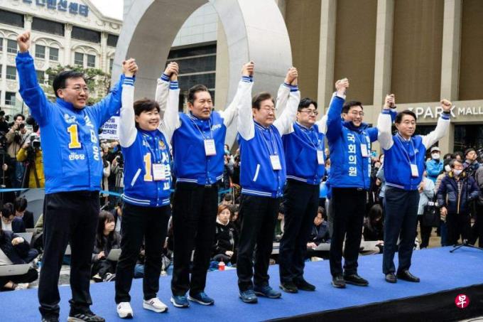 韩国会选举进入倒计时 在野党民调反超执政党