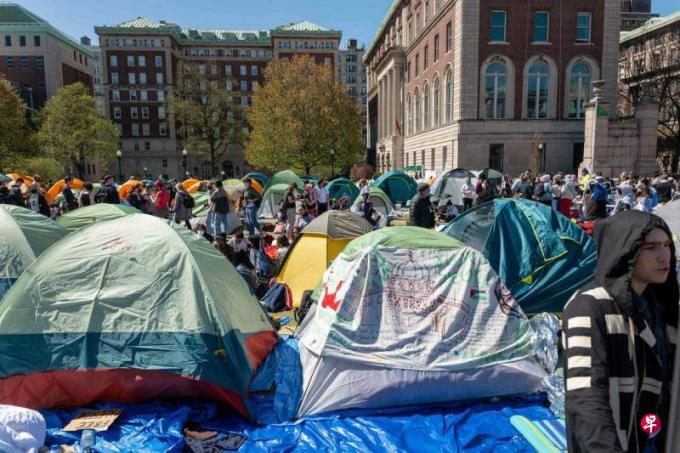 美国高校亲巴示威持续升级 学者:拜登无能为力