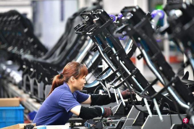 中国4月制造业PMI降至50.4% 连续两月扩张