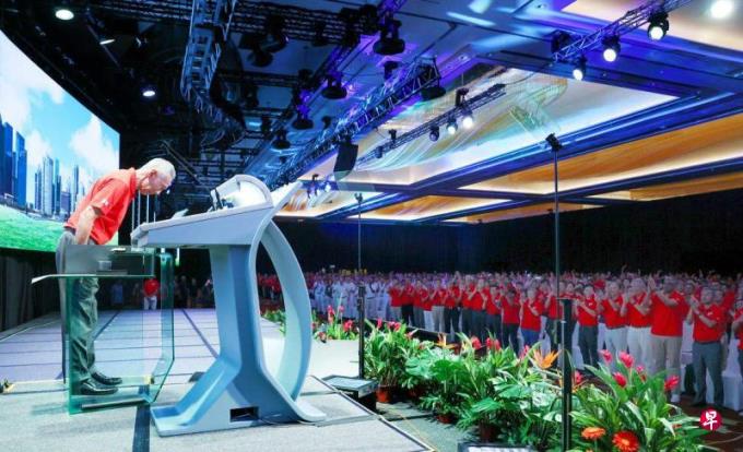 稳妥将新加坡交给继任者 李显龙总理感谢全体国人信任与支持