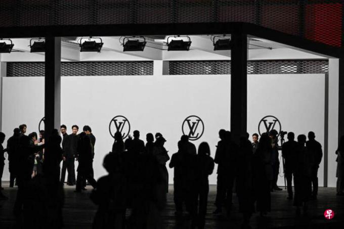 下午察:法国LV在中国卖不动了?