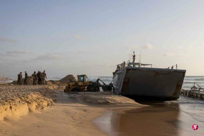 哈马斯称在加沙伏击俘虏以士兵