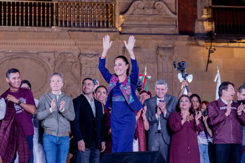 克劳迪娅·谢恩鲍姆本周赢得压倒性胜利,将接替现任总统安德烈·曼努埃尔·洛佩兹·奥夫拉多尔,并承诺继续推行他的反建制政策。