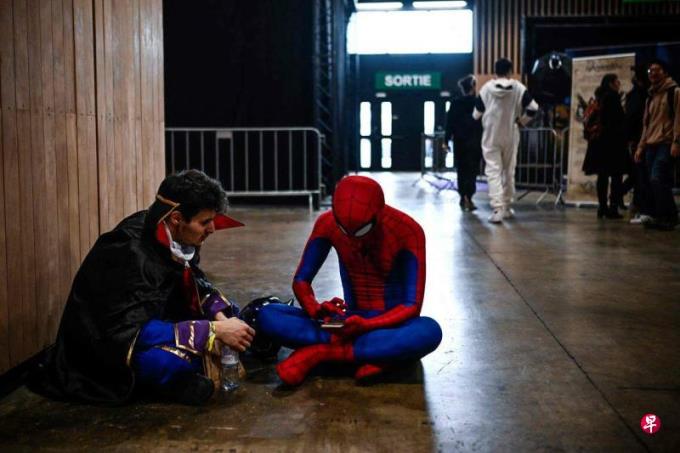 黎芷君:我被二游包围了?