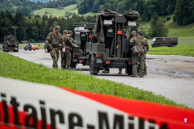 吴俊刚:入座还是上桌?