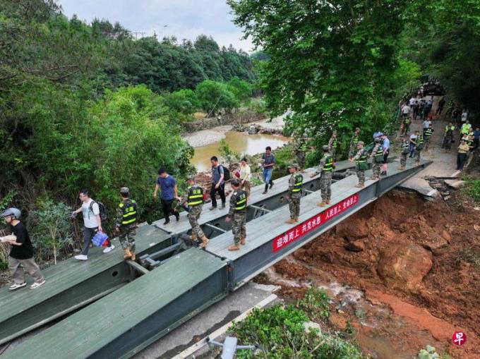 中国发布今年首个暴雨红色预警