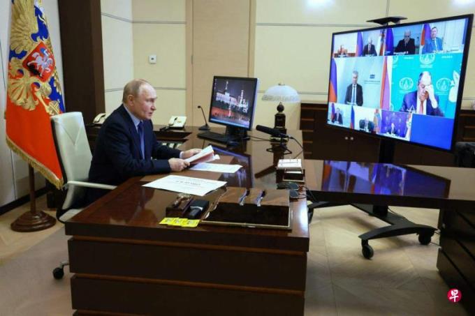 普京:俄罗斯可能恢复中程核导弹生产与部署