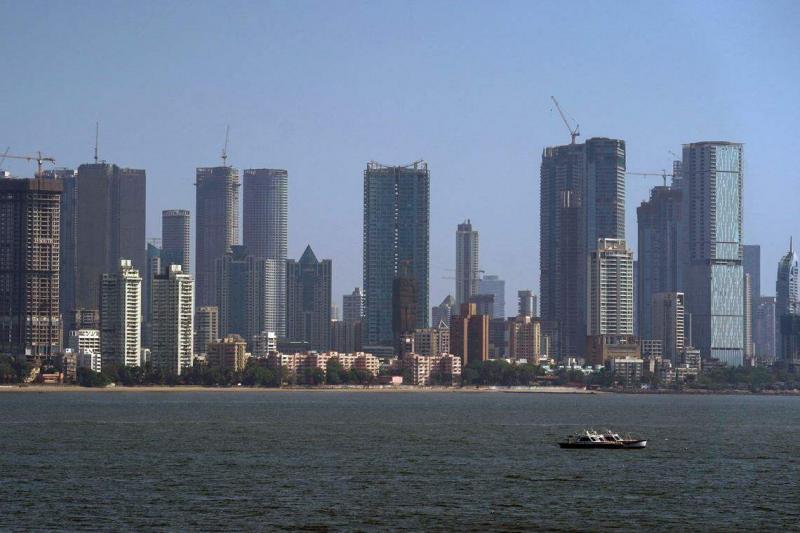 印度总理莫迪要把印度发展成发达国家,进入世界强国之列。图为孟买金融区。(路透社)