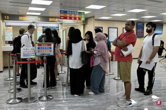 非中国籍港澳永久居民 7月10日起可申请“回乡证”