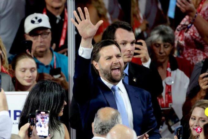 三观契合对华强硬 共和党新星万斯为特朗普竞选搭档