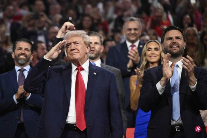 曾痛批特朗普 万斯获选副总统候选人标志共和党或迎来代际转型