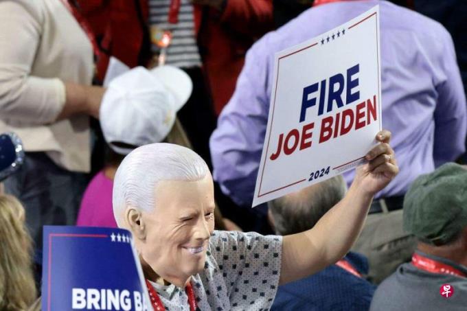 美媒:拜登最早或本周末宣布退选