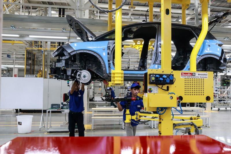 比亚迪在泰国罗勇府建的工厂于7月4日正式投产,预计每年能产出15万辆车。(彭博社)