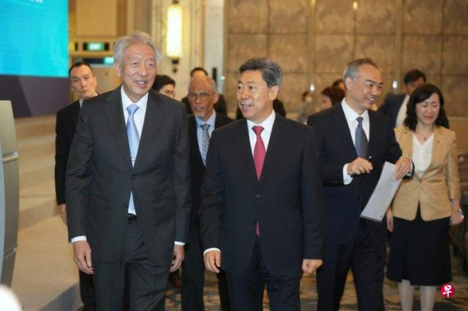 曹忠明:为下阶段中新关系擘画新蓝图