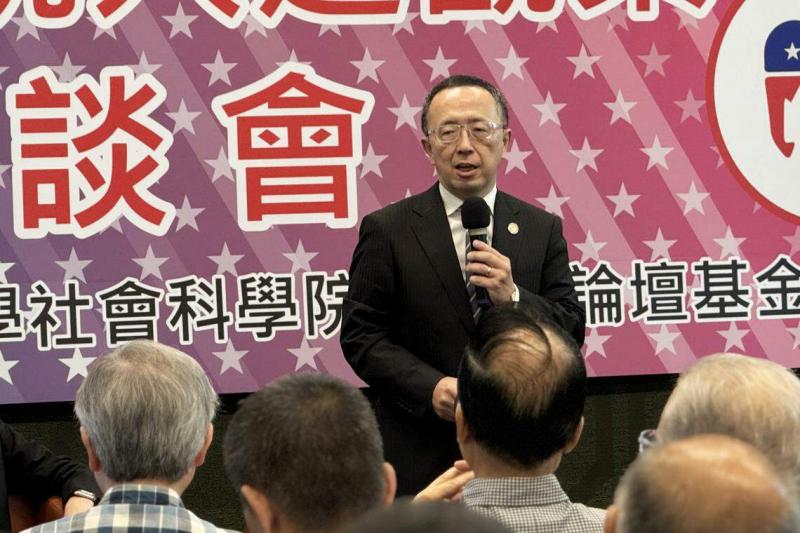 台大社科院院长苏宏达7月22日在座谈时提到,美国右翼智库传统基金会主导的《2025计划》,很可能成为特朗普当选后的施政方针,其中以打败中共政权为首要目标,未來作为美国盟邦成本会大幅增加。(缪宗翰摄)