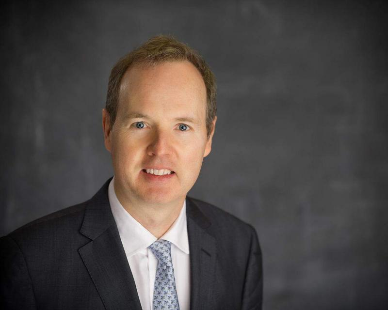 美国弗吉尼亚理工大学国际事务教授托尔看好民主党候选人将在11月获胜。(受访者提供)