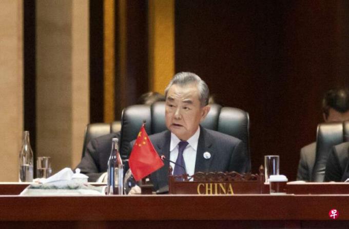 王毅不点名批美国是南中国海和平最大破坏因素