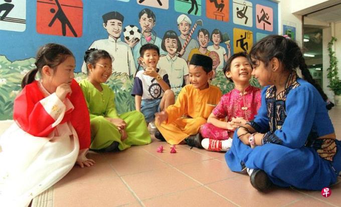 林任君:国庆感怀:种族和谐不是口号