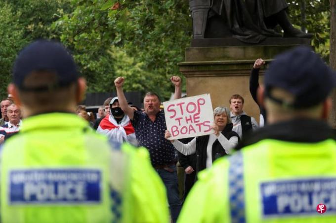 社论:英国社会极化冲突值得深思