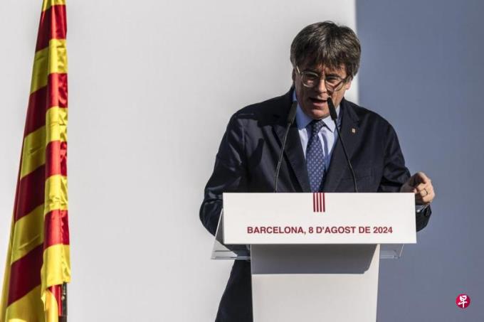 西班牙加区前领导人普伊格德蒙特结束逃亡回国