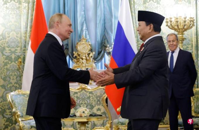 分析:出访不同阵营国家 普拉博沃欧洲行释放自主外交信号