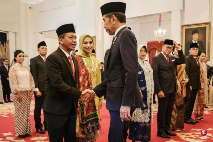 佐科关键盟友获任命为戈尔卡党主席