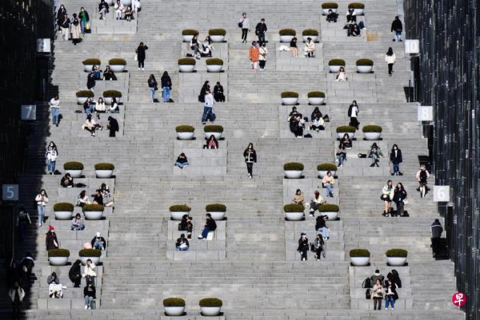 国际特稿:西方反移民情绪高涨 负笈欧美路难行 留学留在亚洲学