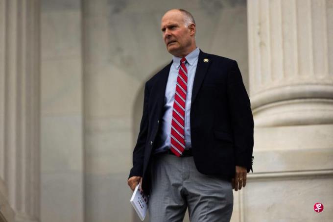 美两党议员致信FDA 吁加强审查美药企在华临床试验