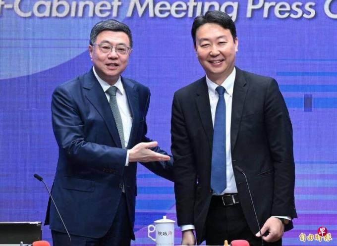 台湾行政院发言人陈世凯接任交通部长