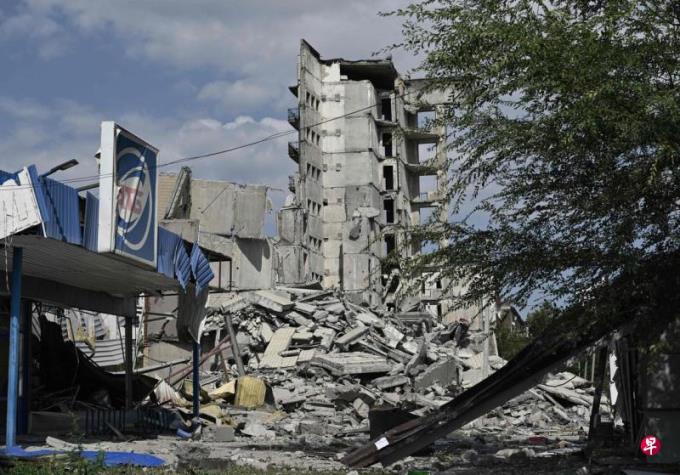 乌军总司令:俄军在乌东地区的攻势使战况艰难