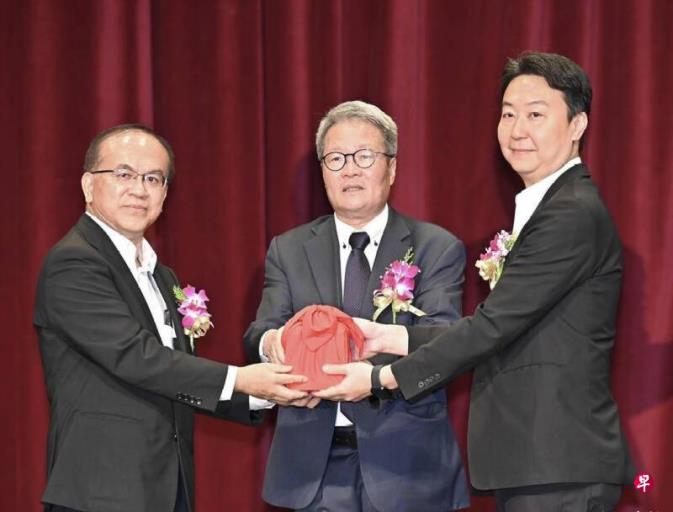 台湾新任交通部长:已递出橄榄枝 盼大陆尽快开放团客赴台