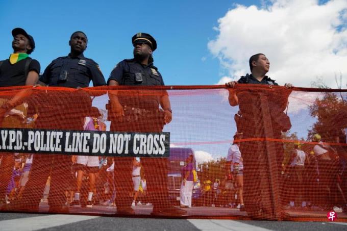 美国劳动节多地发生枪击案 致四死十余伤