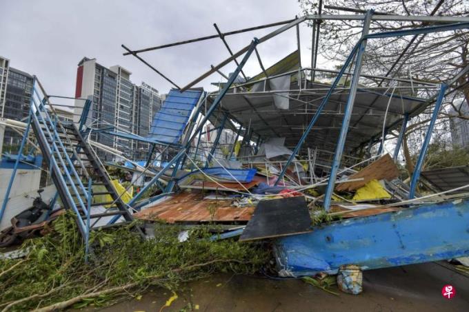 超强台风“摩羯”致海南多台风机倒塌 单台造价逾千万元人民币