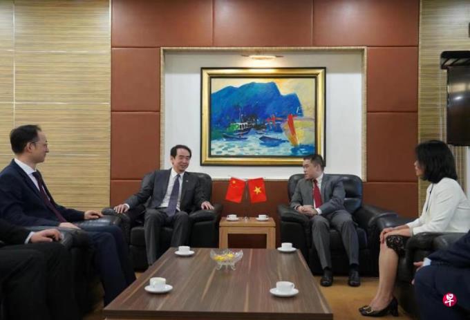 中国新任驻越南大使何炜履新