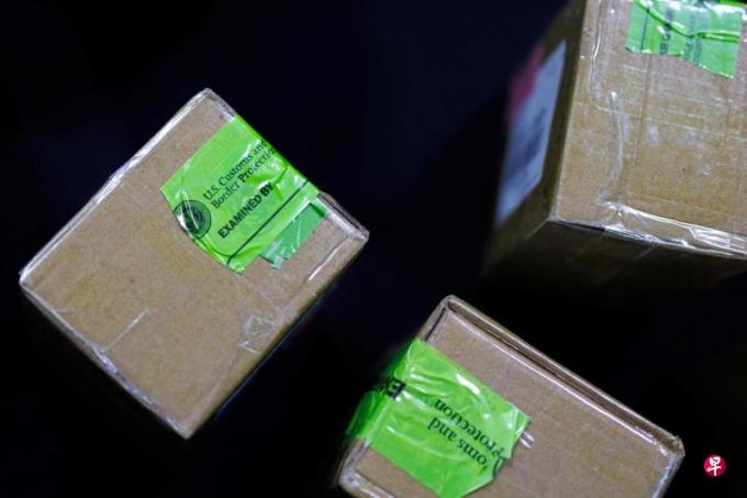 百余议员促拜登签行政令 堵“小额豁免”贸易法漏洞