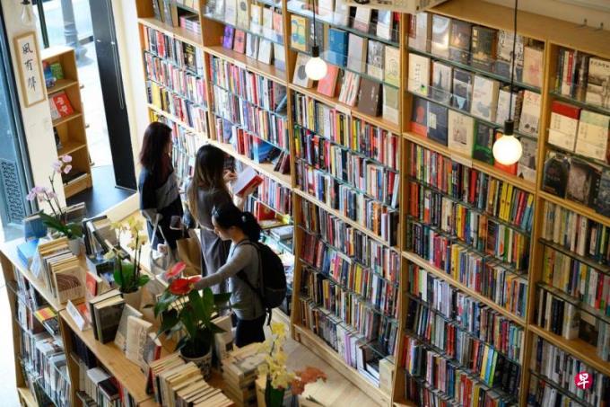 上海独立书店季风书园华盛顿重新开张