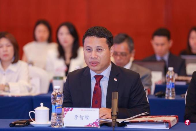 新津签署九项谅解备忘录 李智陞:中国提振经济有利于新加坡