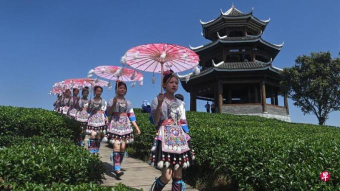 经济就业牵动中国国庆消费 电影文旅冰火两重天