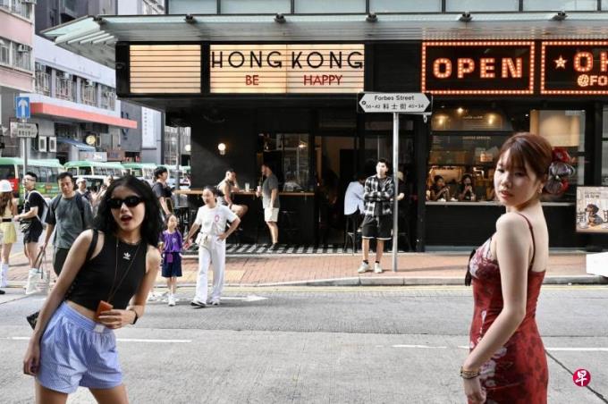 “十一”黄金周访港陆客多于港府预期