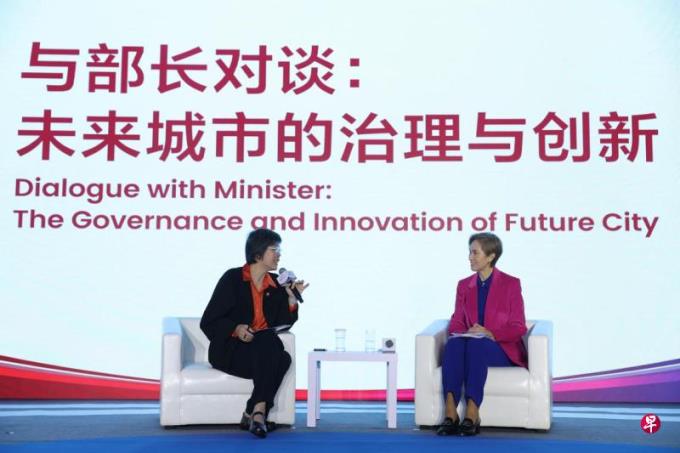 杨莉明回应东西方科技分裂:这将消耗发展经济与社会的精神