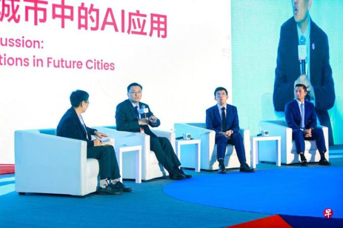 中国学者朱旭峰:人工智能导致财富重新分配 但不能因噎废食