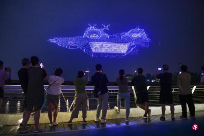 特稿:中国无人机表演出现审美疲劳 热潮减退