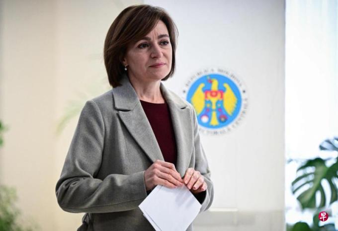 摩尔多瓦举行总统选举和加入欧盟宪法修正案公投